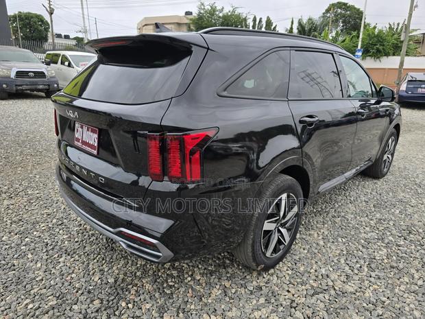 Kia Sorento S 2022 Black · Photo 8