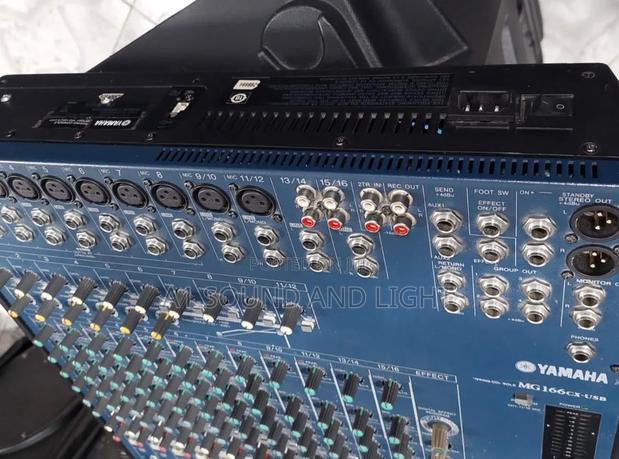 Yamaha Mg166cx USB 16 Channels Mixer · Photo 2