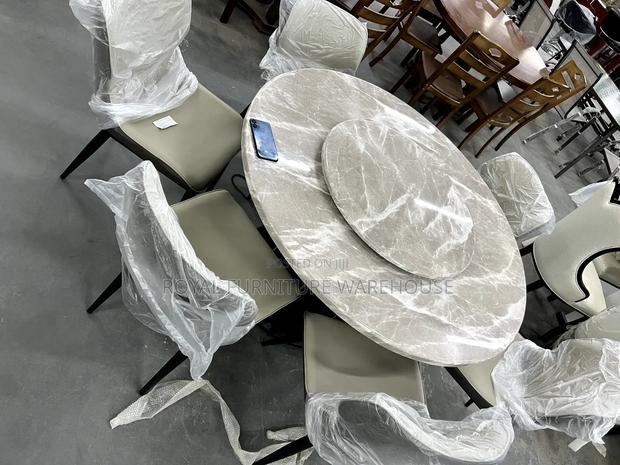 Quality Royal Six Seater Dining Table · Photo 1