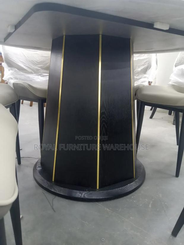 Quality Royal Six Seater Dining Table · Photo 5