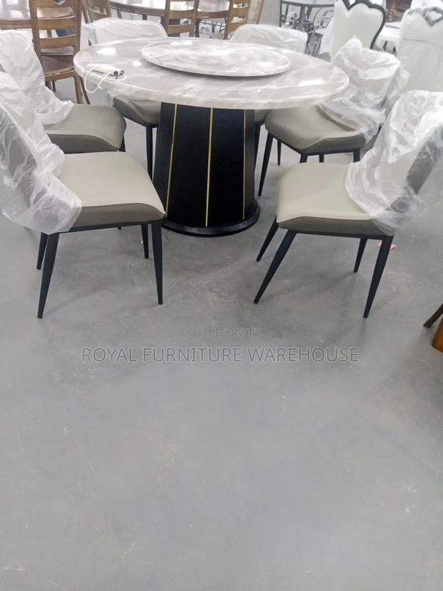 Quality Royal Six Seater Dining Table · Photo 7