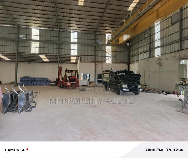 3 Acres Roadside Land With 1800 SQM Warehouse · Photo 3