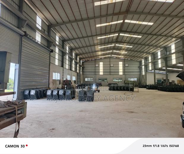 3 Acres Roadside Land With 1800 SQM Warehouse · Photo 4