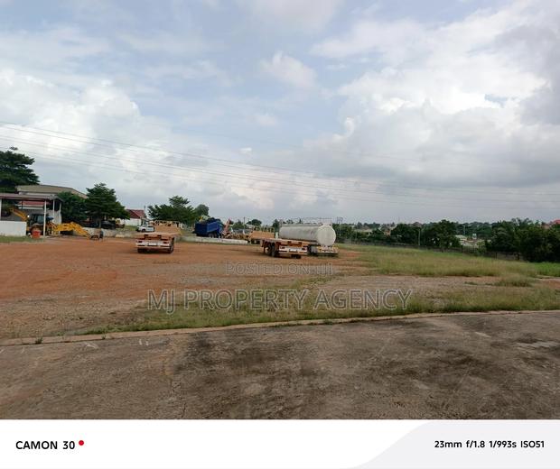 3 Acres Roadside Land With 1800 SQM Warehouse · Photo 6
