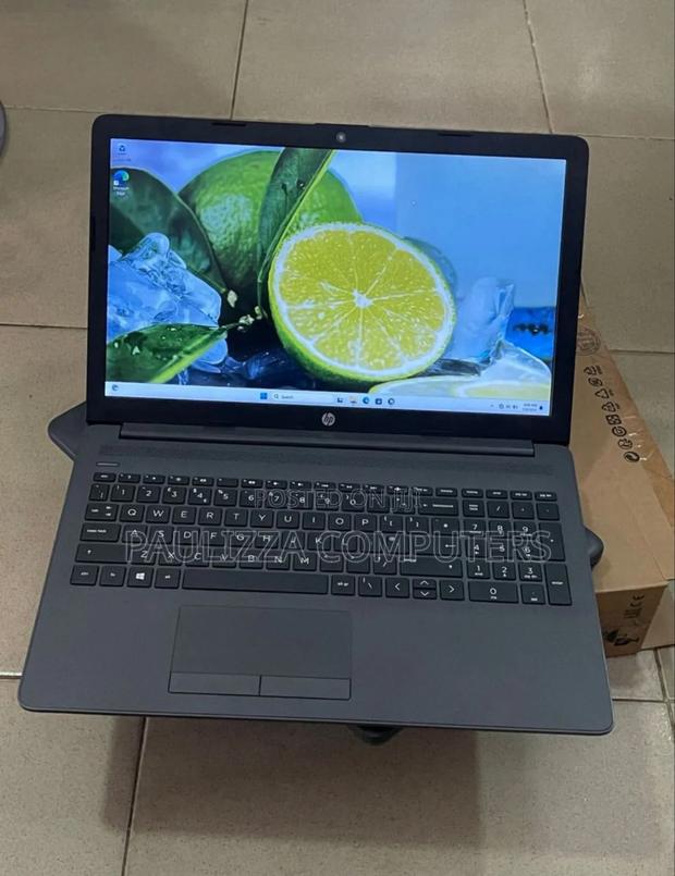 Laptop HP Pavilion 15 8GB Intel Core i5 SSD 256GB · Photo 1