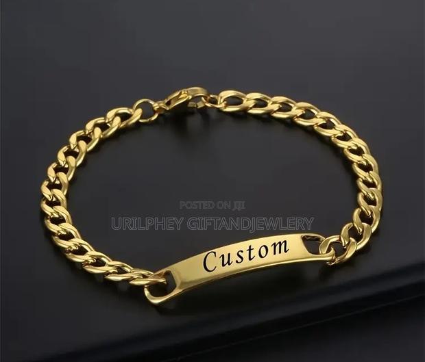 Customized Bracelets · Photo 4