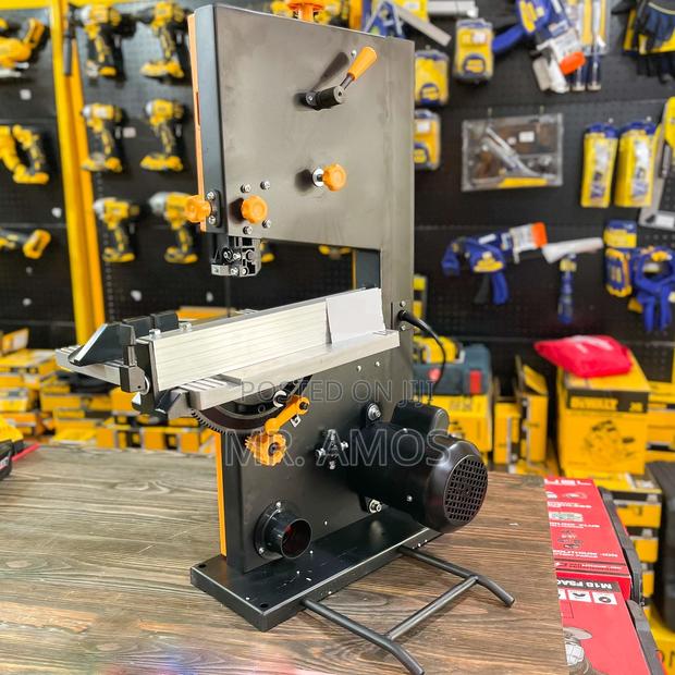 350 Watts Band Saw With Adjustable Table - Bas3502 · Photo 2