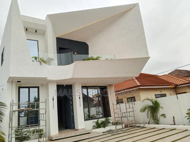 4bdrm Townhouse/Terrace in Ashaley Botwe, Adjiriganor for sale · Photo 1