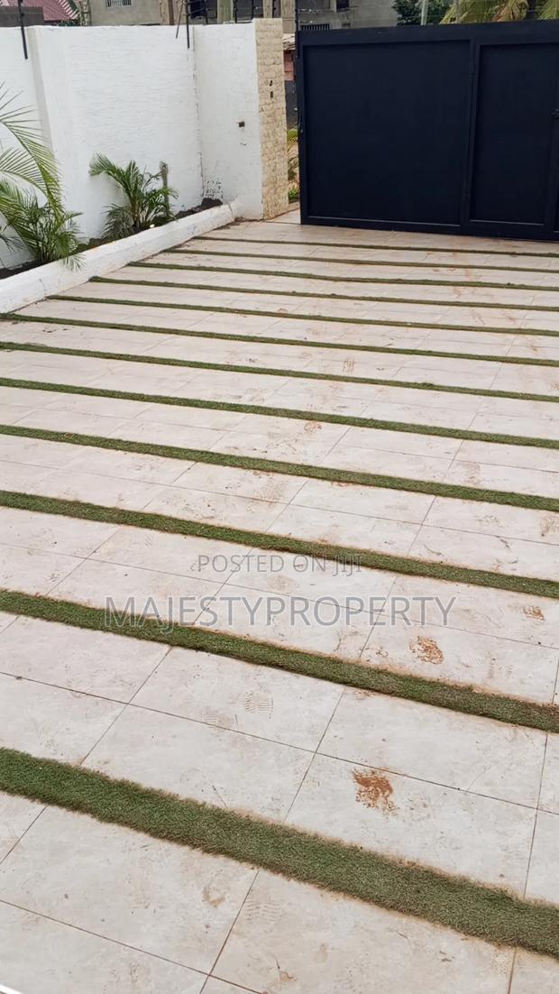 4bdrm Townhouse/Terrace in Ashaley Botwe, Adjiriganor for sale · Photo 5