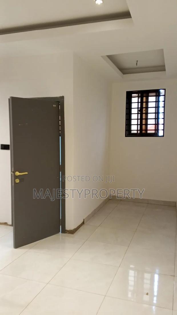 4bdrm Townhouse/Terrace in Ashaley Botwe, Adjiriganor for sale · Photo 6