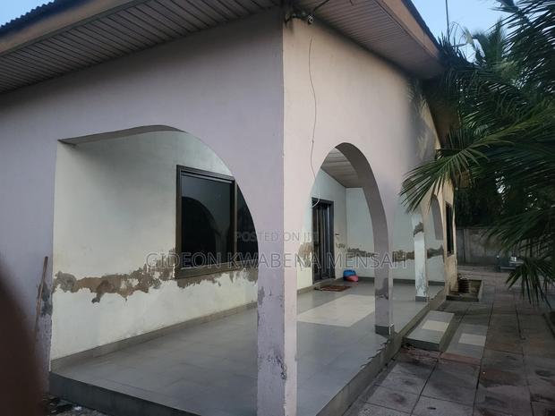 Furnished 5bdrm House in Arkomensplus, Tema Metropolitan for sale · Photo 3
