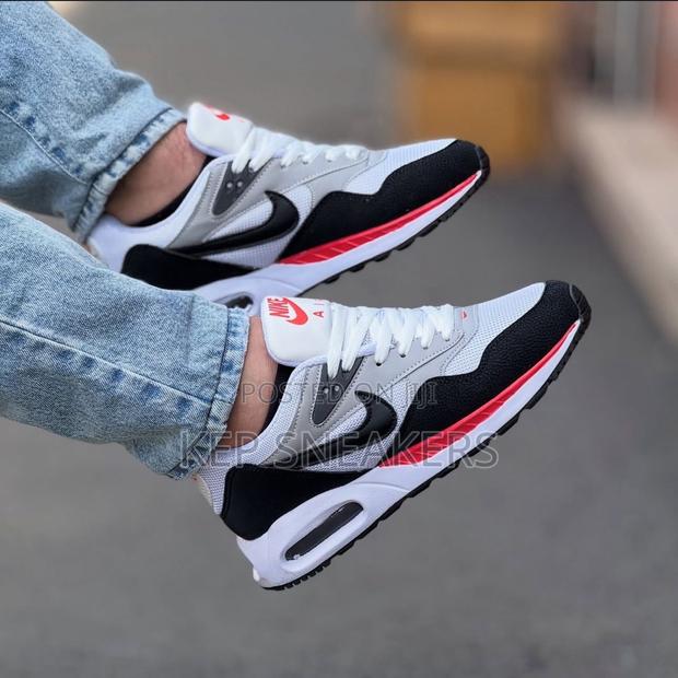 Nike Air Max Correlate · Photo 1
