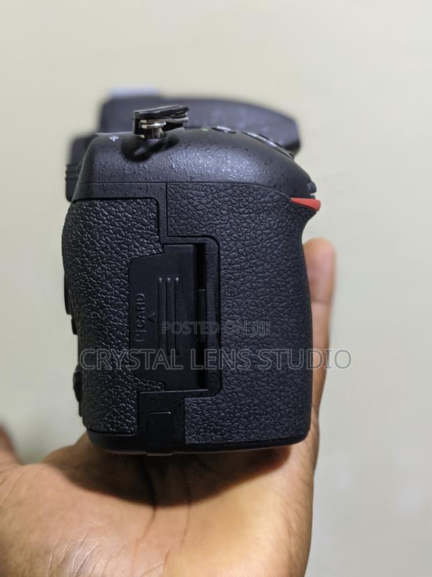 99% New Nikon D750 · Photo 4