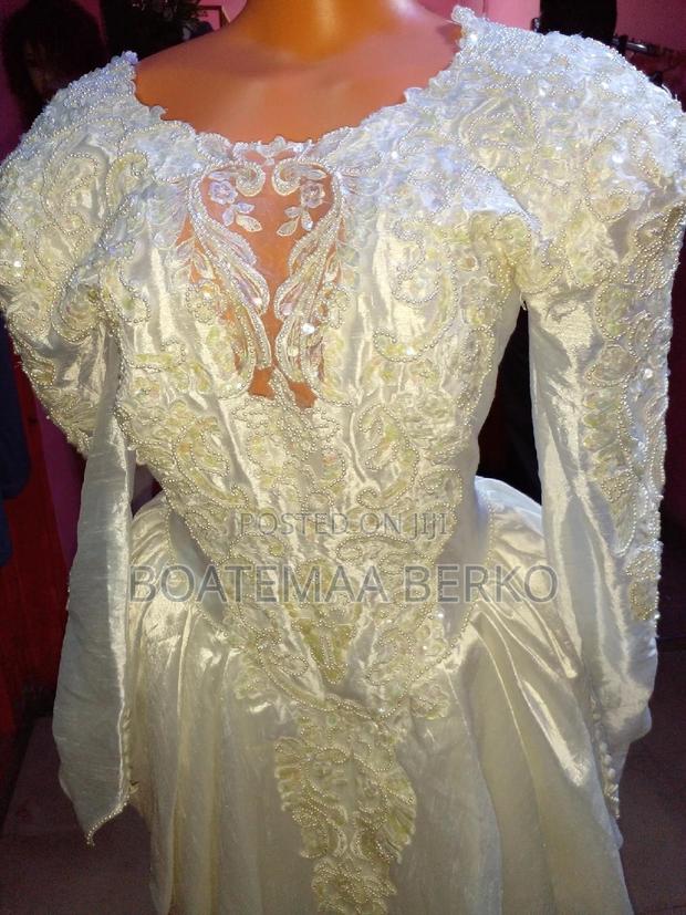 Bridal White Dress · Photo 1