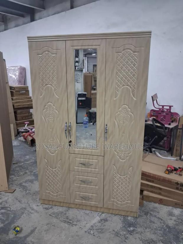 Imported 3doors Wooden Wardrobe · Photo 3
