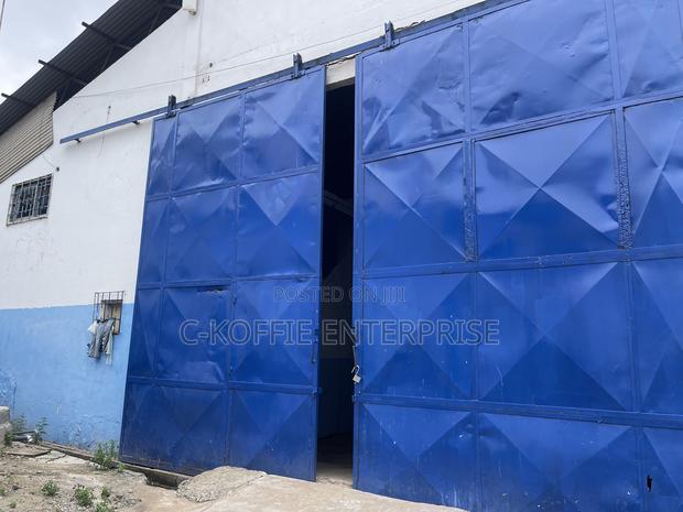 1000 SQM Warehouse at North Kaneshie Industrial Area · Photo 2