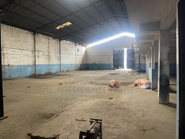1000 SQM Warehouse at North Kaneshie Industrial Area · Photo 4