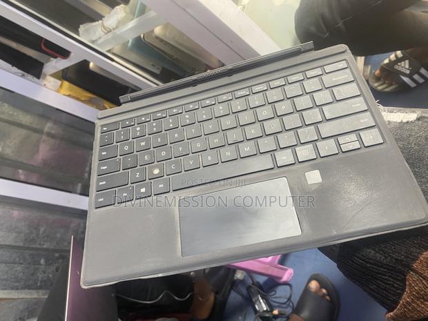Microsoft (Surface Pro Keyboard Uk Used · Photo 5