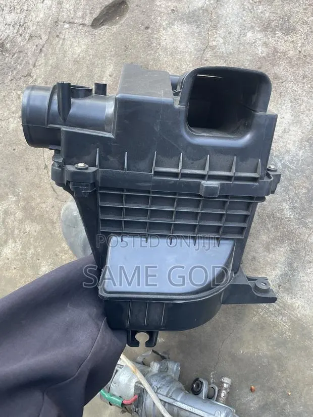 Honda Civic 1.5L Air Cleaner 2016-2022 · Photo 1