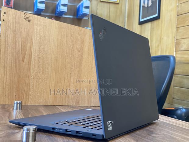 Laptop Lenovo 16GB Intel Core I9 SSD 512GB · Photo 4