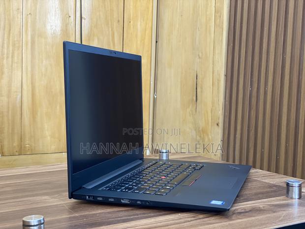 Laptop Lenovo 16GB Intel Core I9 SSD 512GB · Photo 3