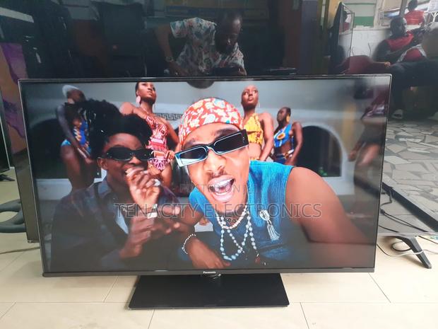Android 43"Panasonic Uhd HDR Smart Satellite Tv · Photo 5