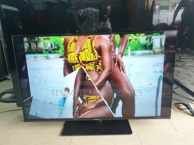 Android 43"Panasonic Uhd HDR Smart Satellite Tv · Photo 6