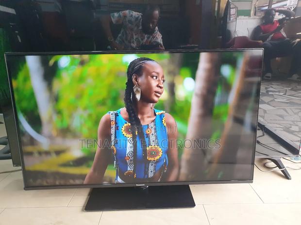 Android 43"Panasonic Uhd HDR Smart Satellite Tv · Photo 8