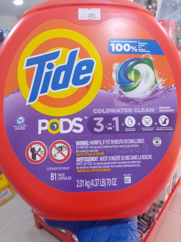 Tide Pods 3in1 81pacs Capsules · Photo 1