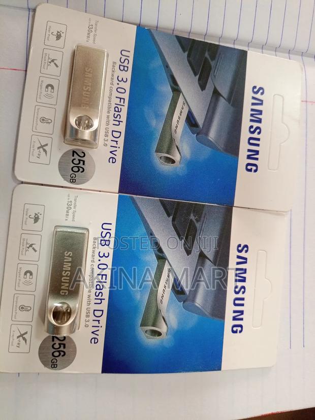 Samsung 256gb Usb.0 · Photo 1
