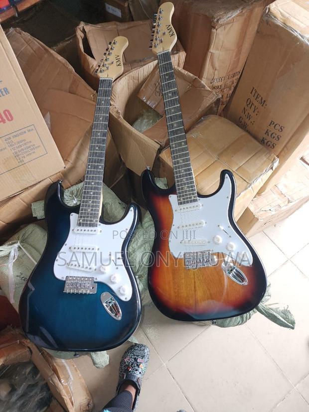 Electric Lead Guitar 6 Strings · Photo 1