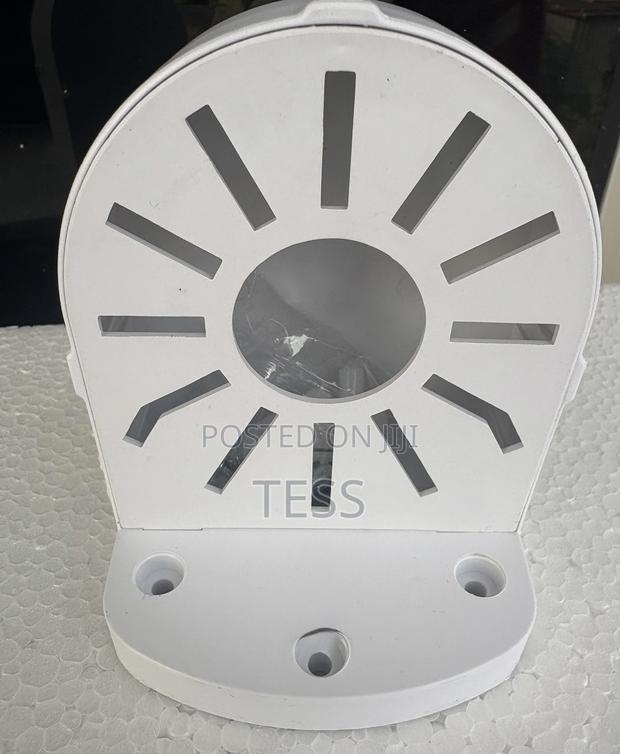 Camera Mount Mini for CCTV Camera Plastic · Photo 1