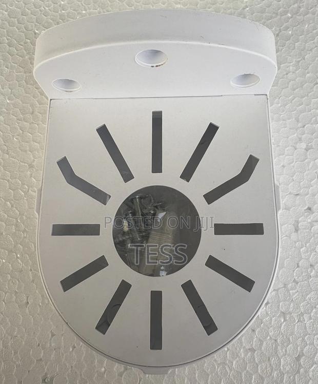 Camera Mount Mini for CCTV Camera Plastic · Photo 2