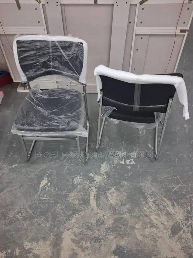 Quality Program Comfortable Chairs · Photo 1