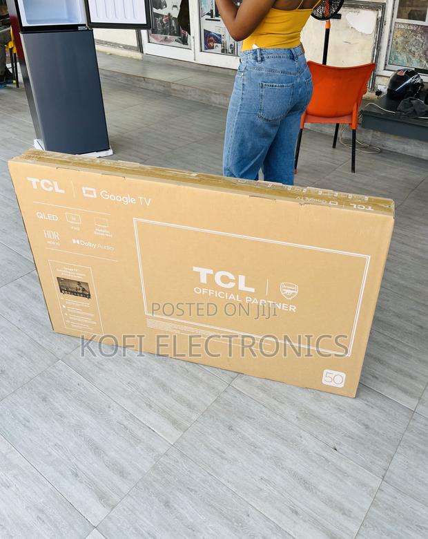 Classic Design TCL 50 Inch Qled Smart Screen Television. · Photo 2