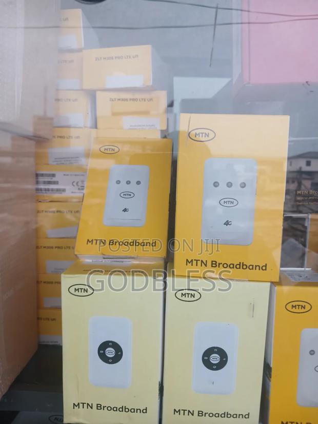 Universal Wireless Router · Photo 1