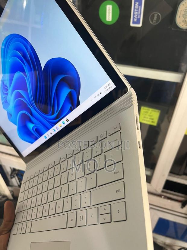 Laptop Microsoft Surface Book 2 16GB Intel Core I7 SSD 512GB · Photo 5