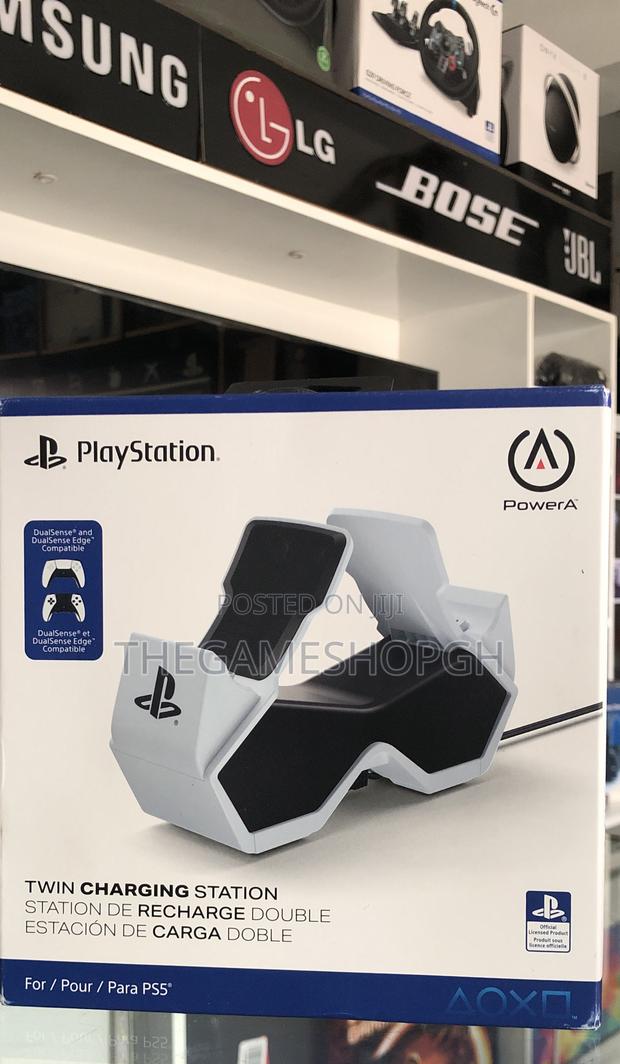 Powera Ps5 Dualsense Controller Charging Station · Photo 1
