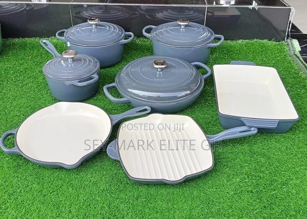 7pcs Quality Cast Iron Cookware Set · Photo 1