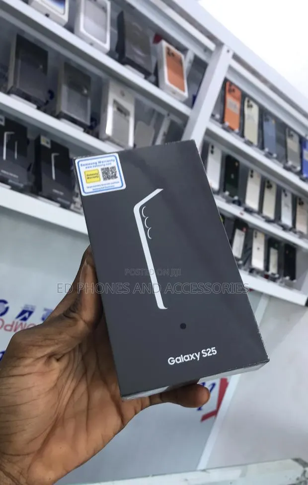 New Samsung Galaxy S25 128 GB Blue · Photo 1