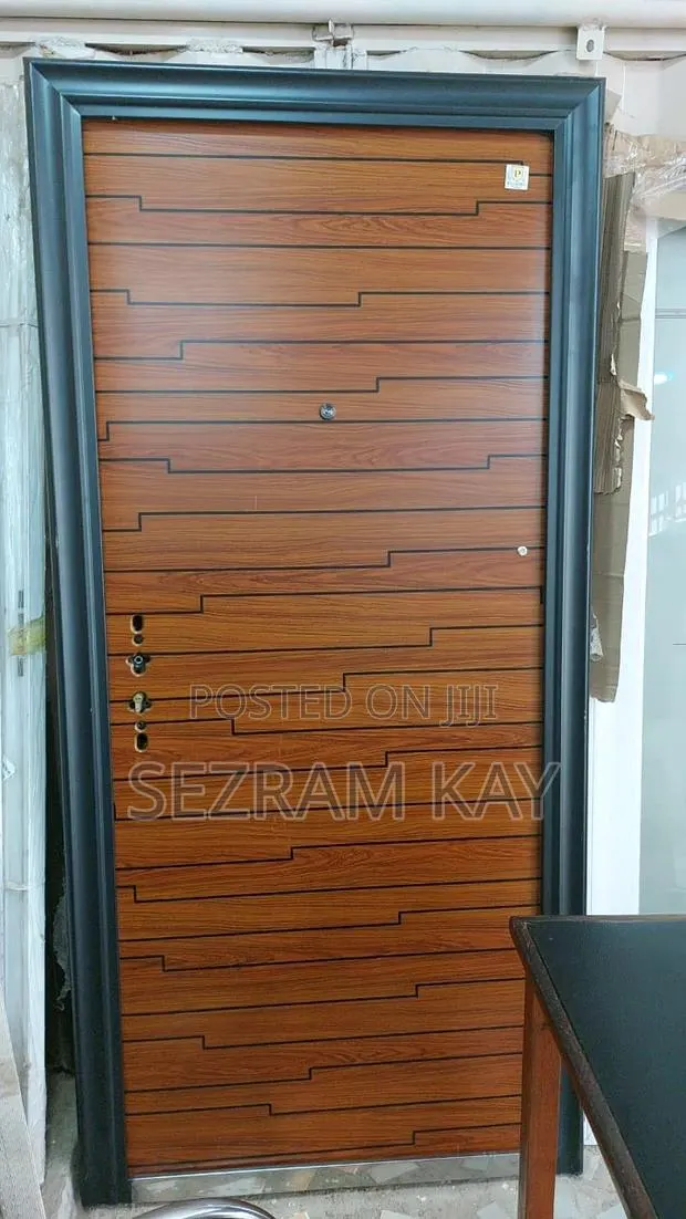 Single Security Door · Photo 1