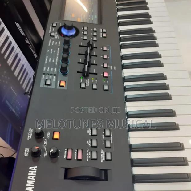 Yamaha Modx8+ 88-Key Keyboard Synthesizer. · Photo 4