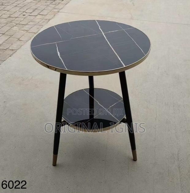 Round Wooden Table( 80cm by 80cm) · Photo 2