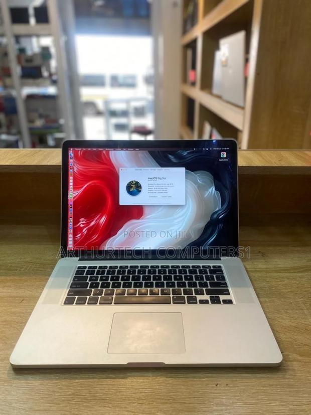 Laptop Apple MacBook Pro 2013 16GB Intel Core I7 SSD 256GB · Photo 2