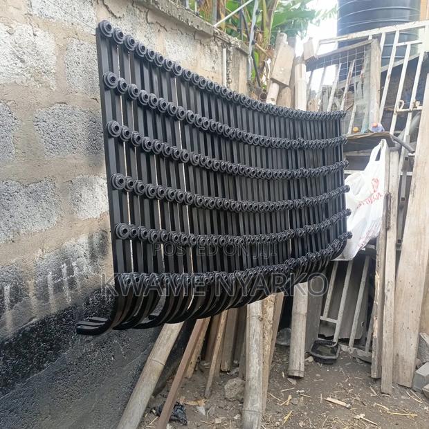 Electric Fence Bars · Photo 1