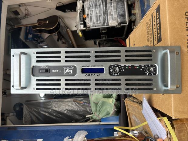 Ev P7300 Power Amplifier · Photo 1