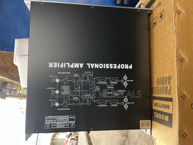 Ev P7300 Power Amplifier · Photo 3