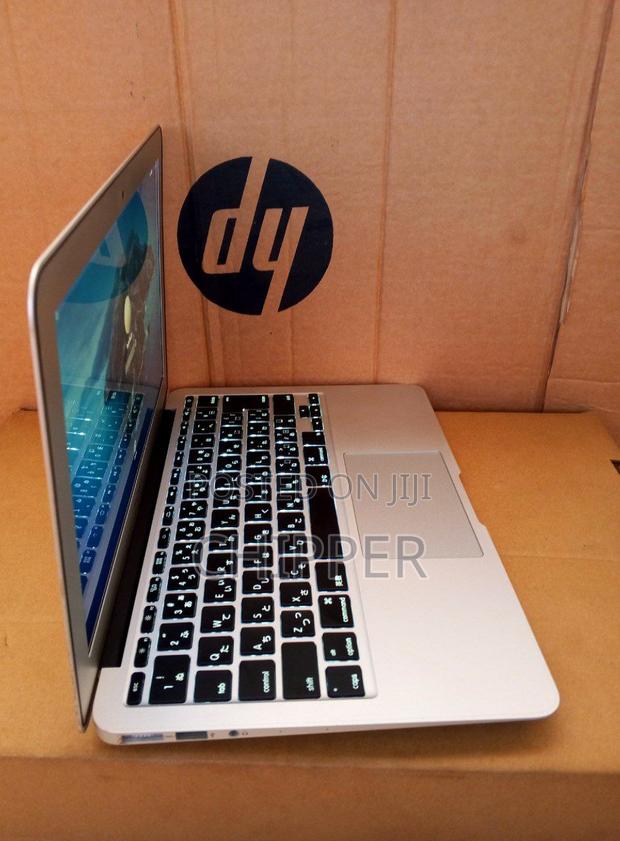 Laptop Apple MacBook Air 4GB Intel Core I7 SSD 128GB · Photo 4
