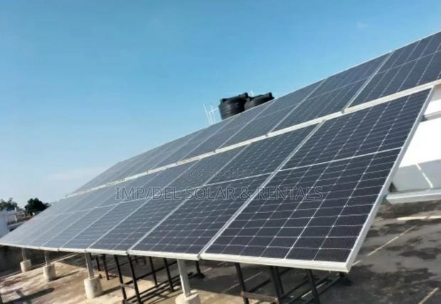 560w Half-Cut Mono Solar Panel · Photo 3