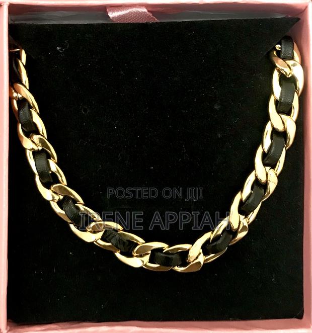 Flattering Ladies Necklaces · Photo 4